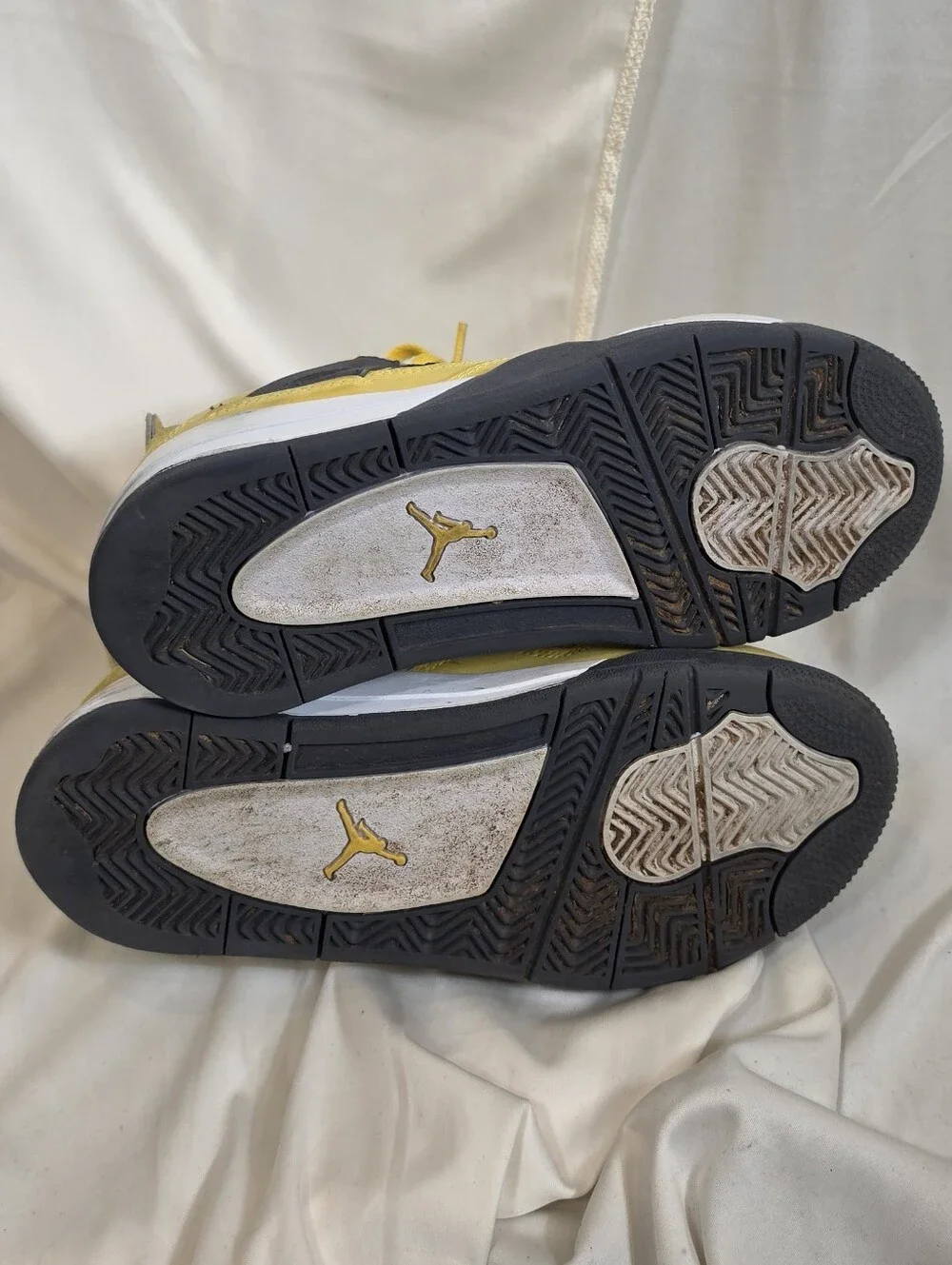Nike Air Jordan 4 Retro Lightning PS Yellow Sneakers BQ7669-700 Size 2Y